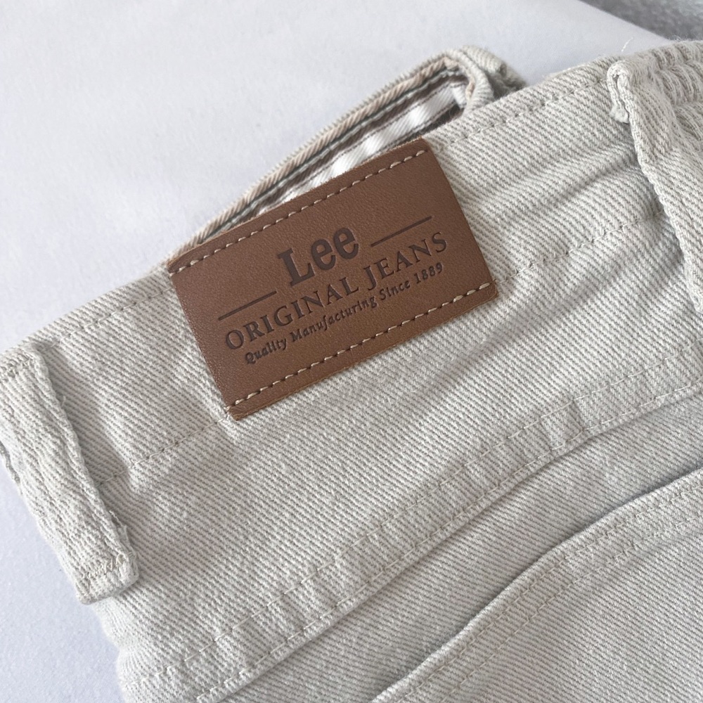 Vintage Lee high waisted Shorts - Picture 1 of 3